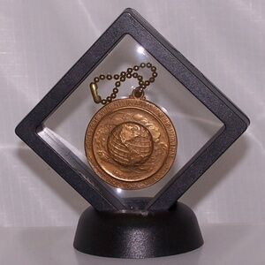 VTG New York World Fair Souvenir Key chain 1964-1965